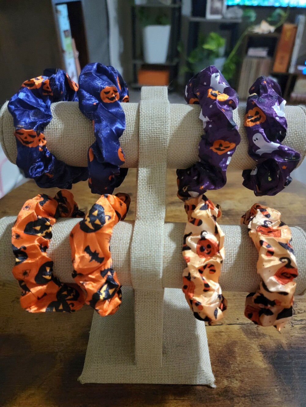 8pcs Halloween Satin Silk Scrunchie Hair Tie Bundle Set
